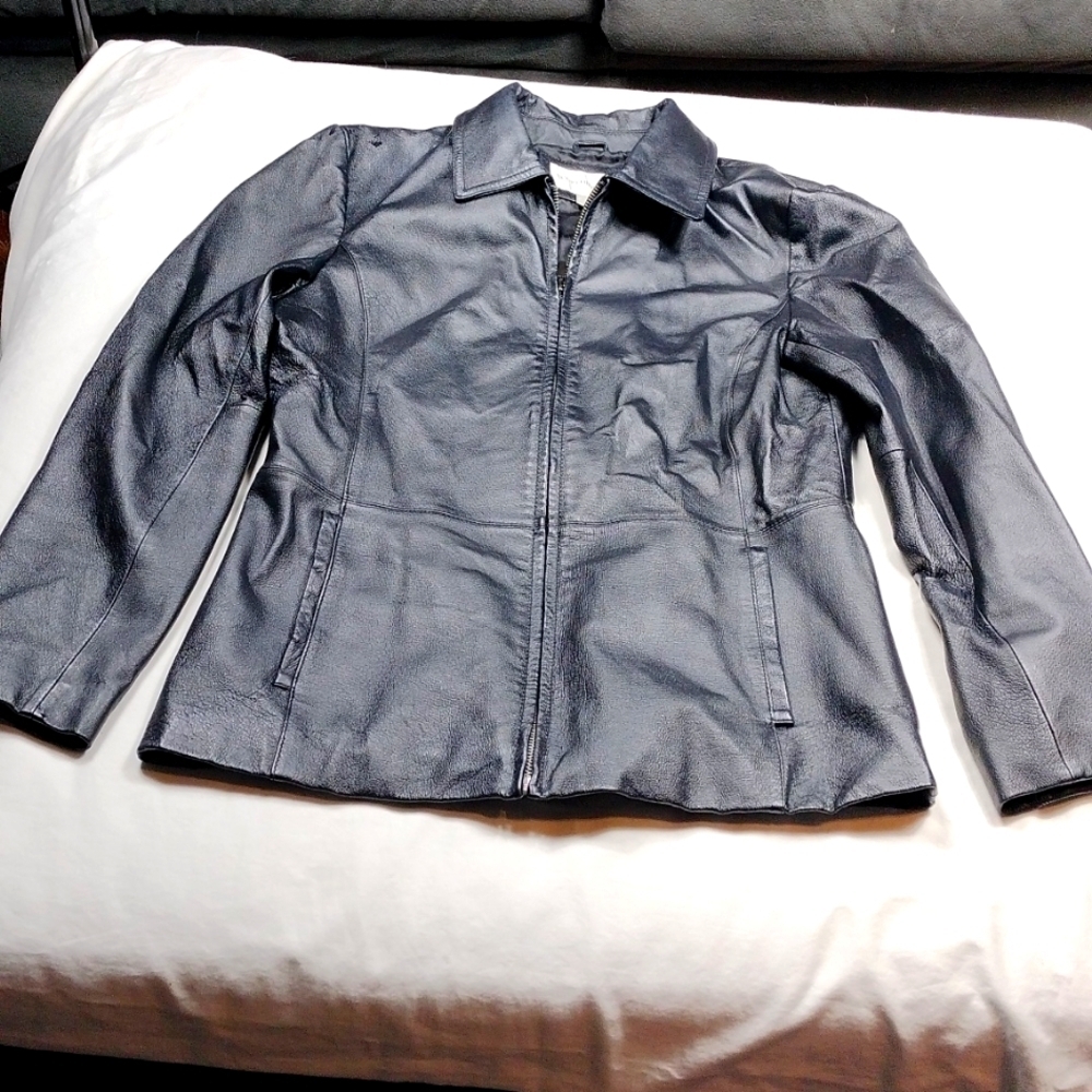 Worthington genuine leather women's jacket size small